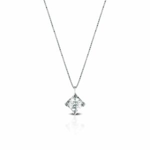 Elegantna ogrlica sa dijamantskim priveskom